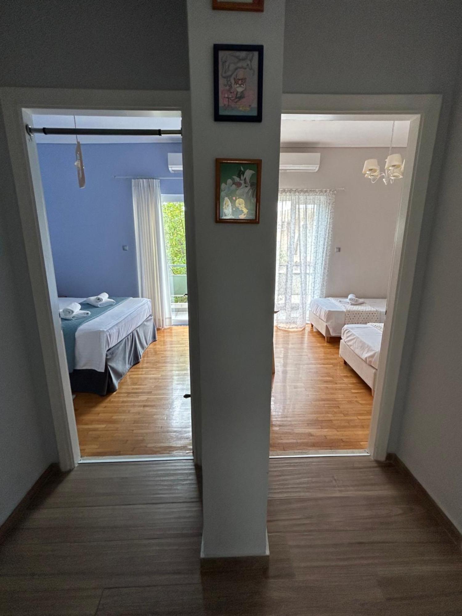 Beautiful Apartment Next To Metro Station アテネ エクステリア 写真
